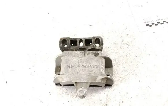 Volkswagen Golf IV Engine mount bracket 1J0199555 10199555