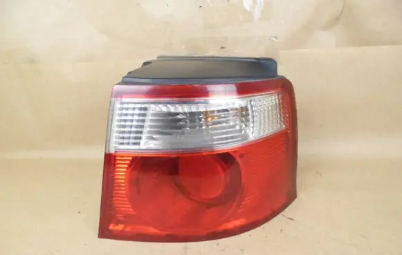 KIA Carens II Rear/tail lights
