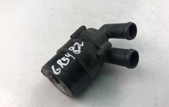 Volkswagen PASSAT B7 Water pump 9031200B