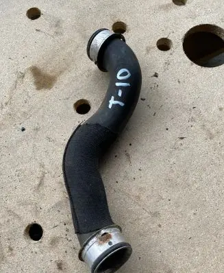 Mercedes-Benz E W212 Engine coolant pipe/hose A2125018282