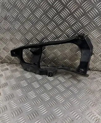 Volkswagen Touareg II Headlight/headlamp mounting bracket 7P6806509