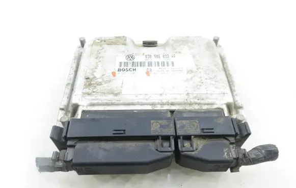 Volkswagen Polo III 6N 6N2 6NF Engine control unit/module 0261206751 030906032AP