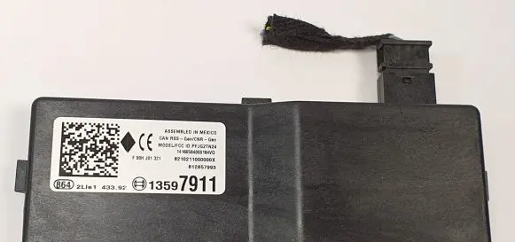 Opel Insignia A Door central lock control unit/module 13597911