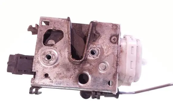 Audi A6 S6 C4 4A Front door lock 4A1837016D