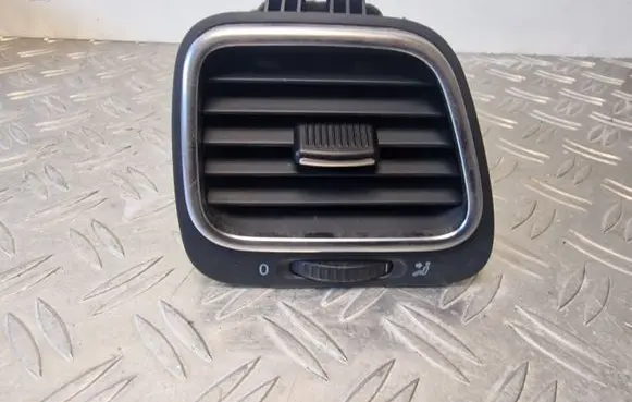 Volkswagen Scirocco Dashboard side air vent grill/cover trim 1Q0819704G