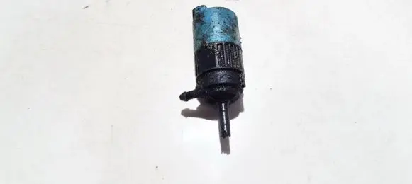 Volvo S40, V40 Windscreen/windshield washer pump