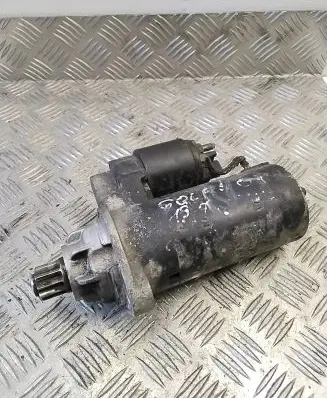 Volkswagen Golf V Starter motor 0001125200