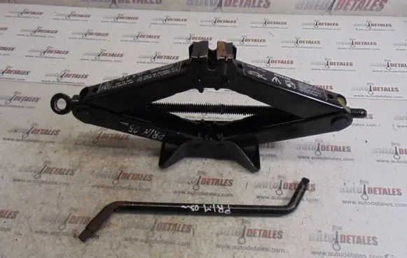 Nissan Primera Lift Jack 99550 AV700