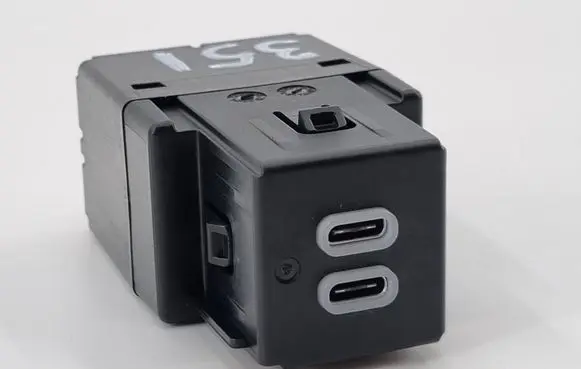 Dodge Charger USB socket connector 68619282AA