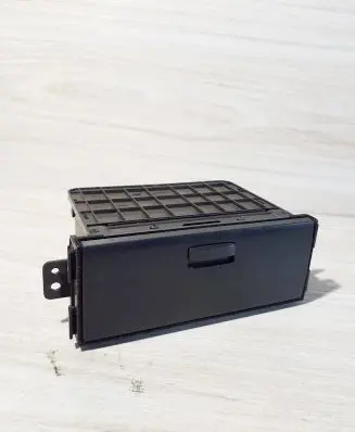 Chevrolet Captiva Dashboard storage box/compartment 