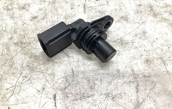 Volkswagen Polo V 6R Camshaft position sensor 036907601E