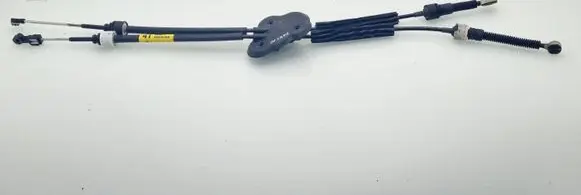 Renault Megane III Gear shift cable linkage 8200781046