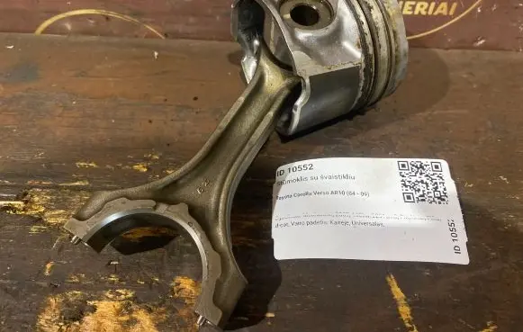 Toyota Corolla Verso AR10 Piston with connecting rod 861781