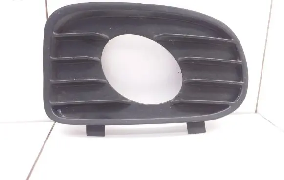 Opel Vectra B Front bumper lower grill 90586627 2536308