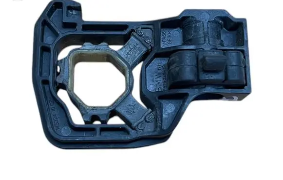 BMW 5 F10 F11 Radiator mount bracket 17117575248 7575248