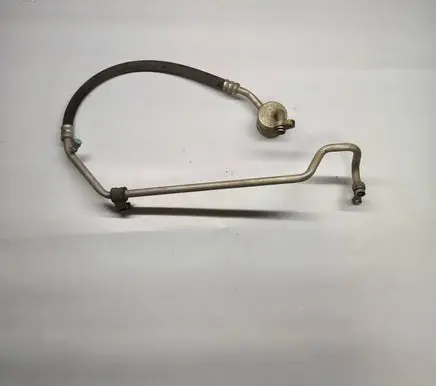 Suzuki Grand Vitara II Air conditioning (A/C) pipe/hose