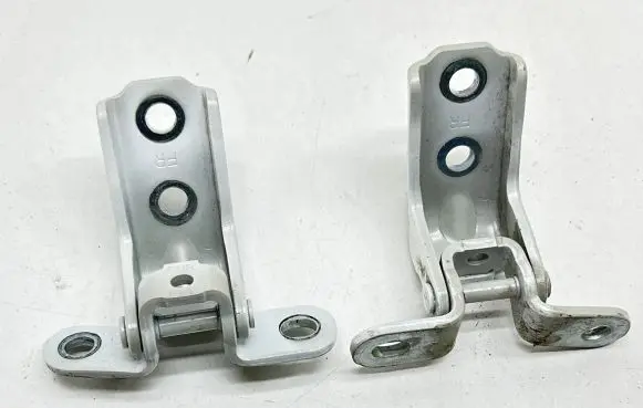 KIA EV6 Front door hinge set A046057