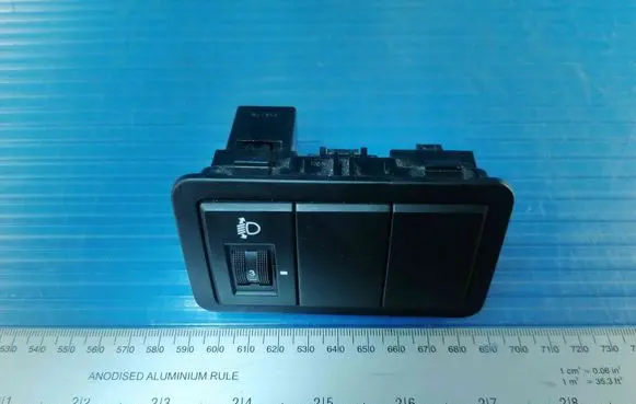 Hyundai i20 (PB PBT) Headlight level height control switch 937001J1509P