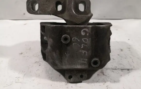Volkswagen Golf IV Engine mount bracket 1J0199262