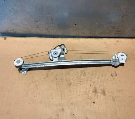 Mercedes-Benz E W210 Rear window lifting mechanism without motor