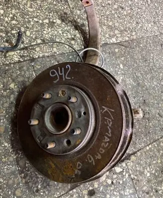 Mazda 6 Front wheel hub