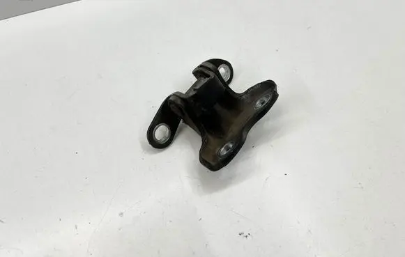 Toyota Hilux (AN10, AN20, AN30) Rear door upper hinge