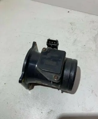 Audi A4 S4 B5 8D Mass air flow meter 058133471