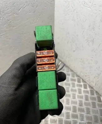 Fuse box set