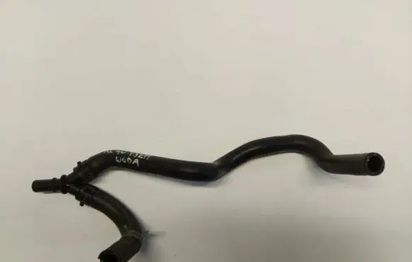 Volvo XC40 Engine coolant pipe/hose 32139587