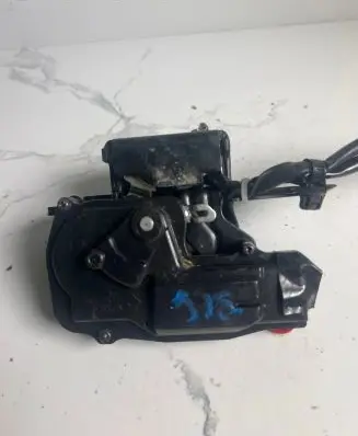 Toyota Prius (XW20) Loading door lock 