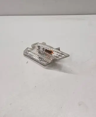 BMW 6 E63 E64 Front fender indicator light 7165810