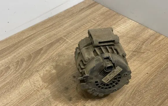 Mercedes-Benz Sprinter W906 Generator/alternator 0131546802