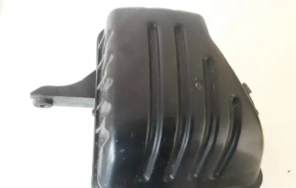 Chevrolet Captiva Air filter box