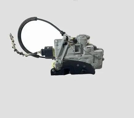 Volkswagen PASSAT B6 Rear door lock 3C4839016A