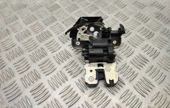 Audi A1 Tailgate/trunk/boot lock/catch/latch 8R0827505A