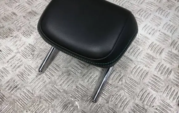 Chevrolet Trax Rear seat headrest 