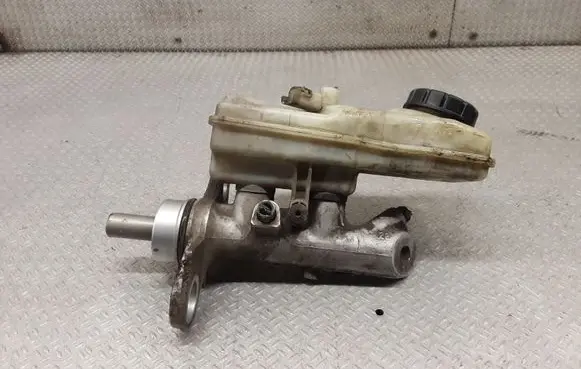 Renault Scenic II - Grand scenic II Master brake cylinder