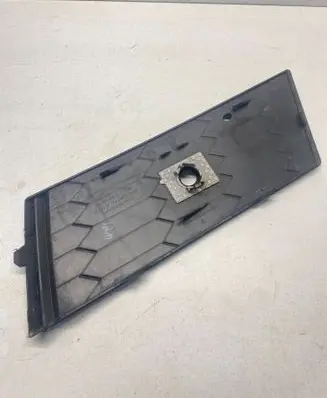 Skoda Fabia Mk2 (5J) Front bumper lower grill 5E0807681H