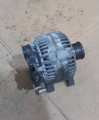 Citroen C5 Generator/alternator 9646321880