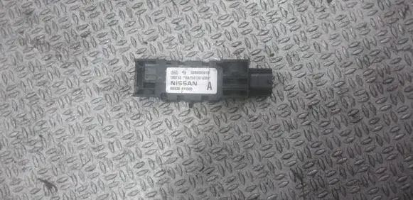 Nissan Primera Airbag deployment crash/impact sensor 98830AY000