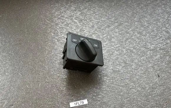 Nissan Patrol Y61 Other switches/knobs/shifts 25535VB000
