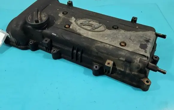 Rocker cam cover