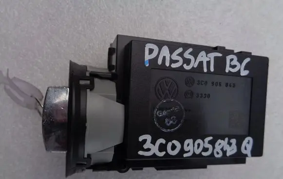 Volkswagen PASSAT B6 Ignition lock 3C0905843Q