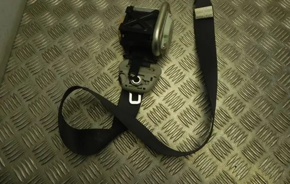 Suzuki Grand Vitara II Front seatbelt 8492064J0