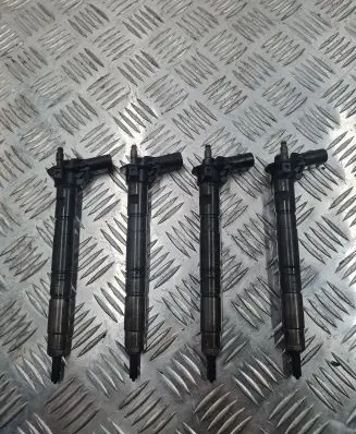 Audi A6 S6 C6 4F Fuel injectors set 03L130277