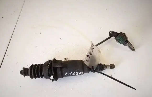 Peugeot 406 Clutch master cylinder 