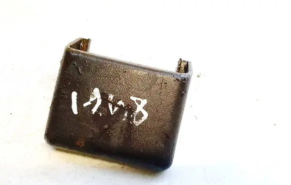 Mitsubishi Pajero Sport I Other interior part mr219986