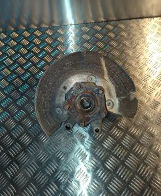 Jaguar XF X250 Rear wheel hub