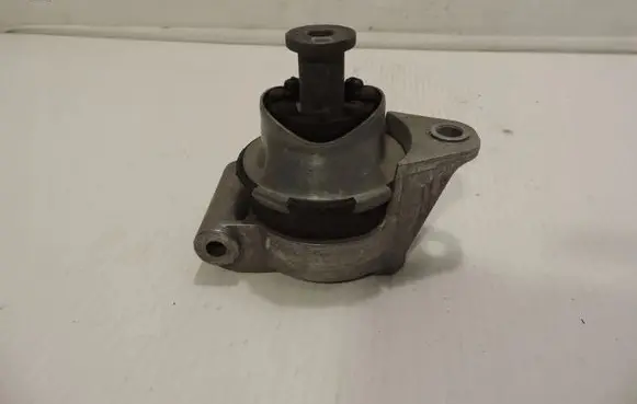 Opel Meriva B Engine mount vacuum valve 13347071