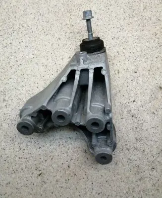 Dacia Spring Gearbox mounting bracket 112338540R